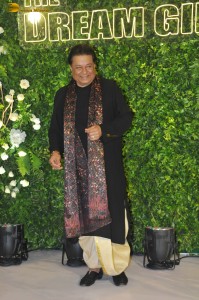 Hema Malini’s 75th Birthday Bash attended by Madhuri Dixit, Rekha, Juhi Chawla, Jeetendra, Vidya Balan, Raveena Tandon, and other friends and family