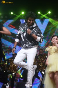 Hi Nanna Pre-Release Function attended by Nani and Mrunal Thakur