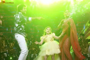 Hi Nanna Pre-Release Function attended by Nani and Mrunal Thakur