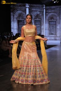 Hina Khan Picture Gallery 2