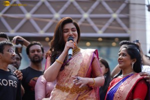 south indian actress honey rose visited chandana brothers shopping mall in shadnagar, telangana