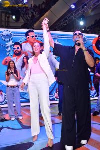 Housefull 5 cast Akshay Kumar, Jacqueline Fernandez, Nana Patekar, Nargis Fakhri, and Sonam Bajwa promote the film in Pune