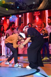 Housefull 5 cast Akshay Kumar, Jacqueline Fernandez, Nana Patekar, Nargis Fakhri, and Sonam Bajwa promote the film in Pune