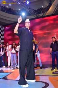 Housefull 5 cast Akshay Kumar, Jacqueline Fernandez, Nana Patekar, Nargis Fakhri, and Sonam Bajwa promote the film in Pune