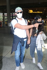 Bollywood Superstar Hrithik Roshan is seen with his rumoured girlfriend Saba Azad at the Mumbai Airport