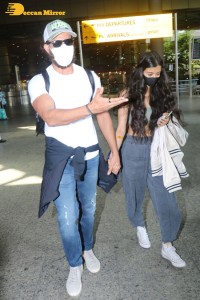 Bollywood Superstar Hrithik Roshan is seen with his rumoured girlfriend Saba Azad at the Mumbai Airport
