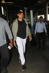Bollywood Superstar Hrithik Roshan spotted at Mumbai Airport on Dec 9, 2022