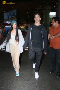 Hrithik Roshan and Saba Azad spotted at Mumbai Airport on Aug 18, 2023