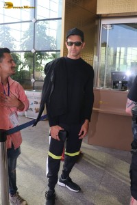 bollywood superstar hrithik roshan at mumbai airport on feb 6, 2023