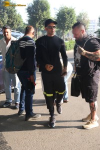 bollywood superstar hrithik roshan at mumbai airport on feb 6, 2023