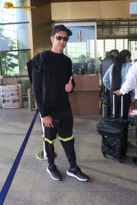 bollywood superstar hrithik roshan at mumbai airport on feb 6, 2023