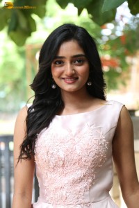 actress hrithika srinivas cute photoshoot