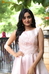 actress hrithika srinivas cute photoshoot