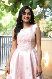actress hrithika srinivas cute photoshoot