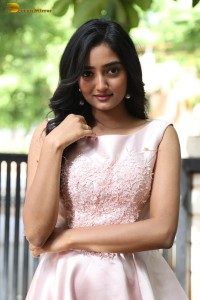 actress hrithika srinivas cute photoshoot