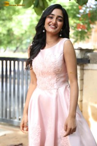 actress hrithika srinivas cute photoshoot