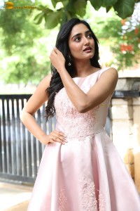 actress hrithika srinivas cute photoshoot
