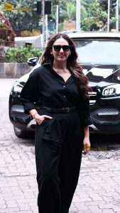 actress Huma Qureshi beautiful in black dress