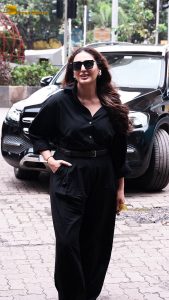 actress Huma Qureshi beautiful in black dress