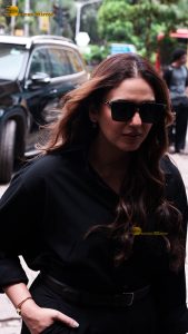 actress Huma Qureshi beautiful in black dress