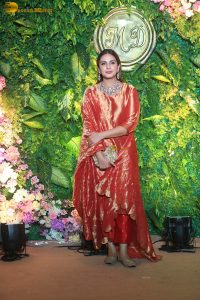 actress Huma Qureshi beautiful in a orange salwar dress