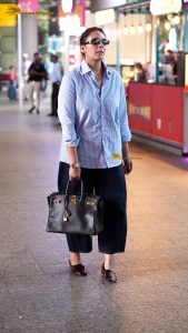 actress huma qureshi cool look in a casual attire