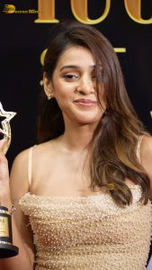 Iconic Gold Streaming Awards attended by Anil Kapoor, Jyothika, Shriya Saran, Neha Dhupia, Anjini Dhawan, and others