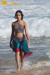 Ileana D’Cruz wet on the beach