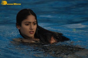 Ileana D’Cruz in a Swimming Pool