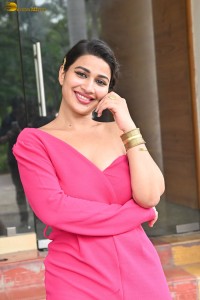 actress Inaya Sultana sexy in a shoulderless pink dress