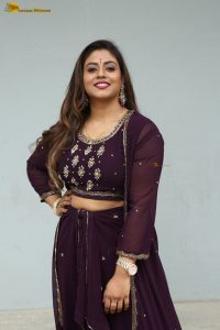 actress inaya sultana cute photo shoot