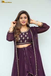 actress inaya sultana cute photo shoot