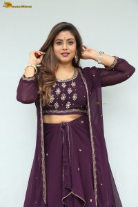 actress inaya sultana cute photo shoot