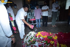 Film Industry pays homage to Narayan Das Narang