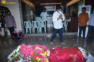 Film Industry pays homage to Narayan Das Narang