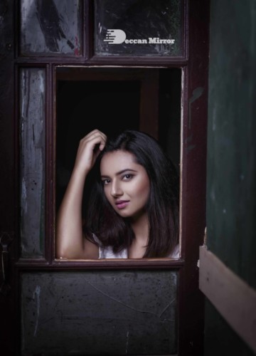 Isha Chawla photoshoot