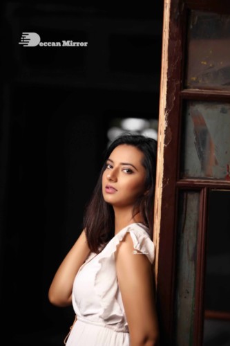 Isha Chawla photoshoot