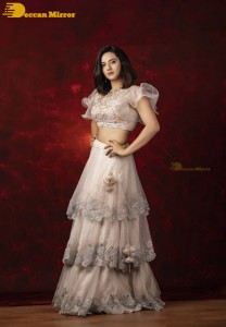 Telugu Actress Isha Chawla photoshoot