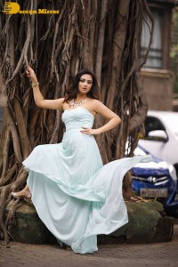 Telugu Actress Isha Chawla photoshoot