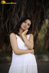 Telugu Actress Isha Chawla photoshoot