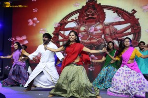 Itlu Maredumilli Prajaneekam Pre-Release attended by Allari Naresh and Anandhi