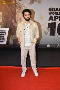 Jaat Screening attended by Sunny Deol, Dharmendra, Regina, Urvashi Rautela, and Randeep Hooda