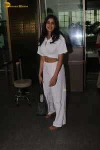 Bollywood Actress Janhvi Kapoor dressed in white at Mumbai Airport