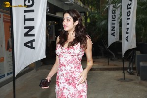 Indian Actress Janhvi Kapoor in a pink floral dress