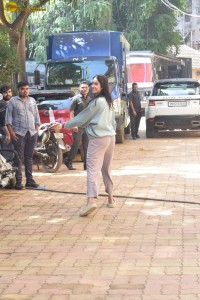 actress janhvi kapoor in a super casual attire