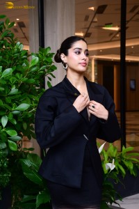 actress Janhvi Kapoor beautiful in a black coat