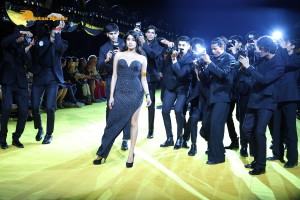 Janhvi Kapoor beautiful in a dress at Lakme Fashion Week