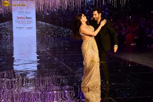 bollywood actress and sridevi’s daughter janhvi kapoor beautiful ramp walk