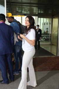 Janhvi Kapoor at Mumbai Airport on March 15
