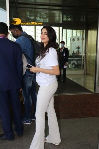 Janhvi Kapoor at Mumbai Airport on March 15